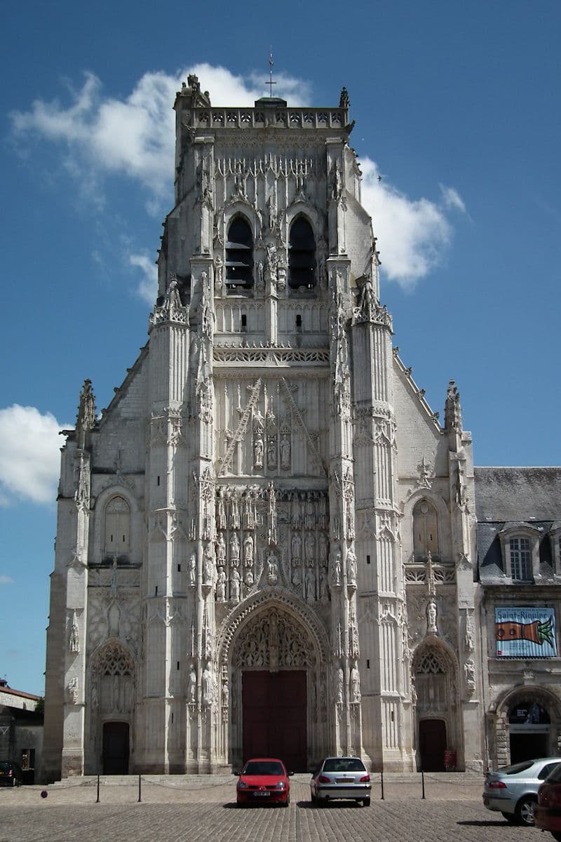 Marche historique et gourmande : "Saint-Riquier" par les tours et fossés